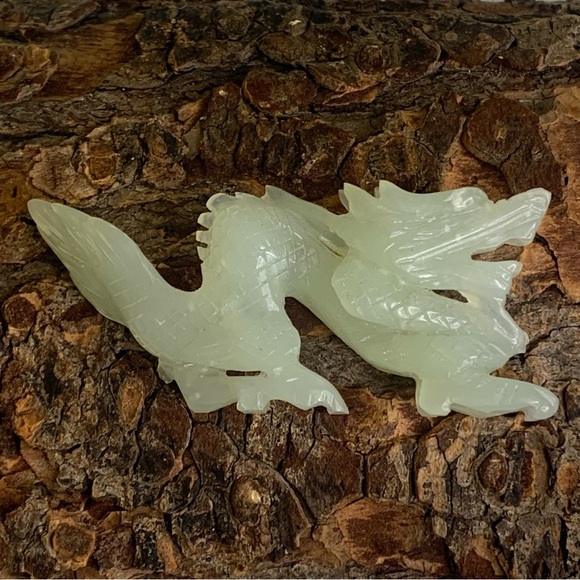 Chinese Hand Carved Jade Stone Dragon Figurine Vintage Green Animal Carving 3" - Picture 10 of 14